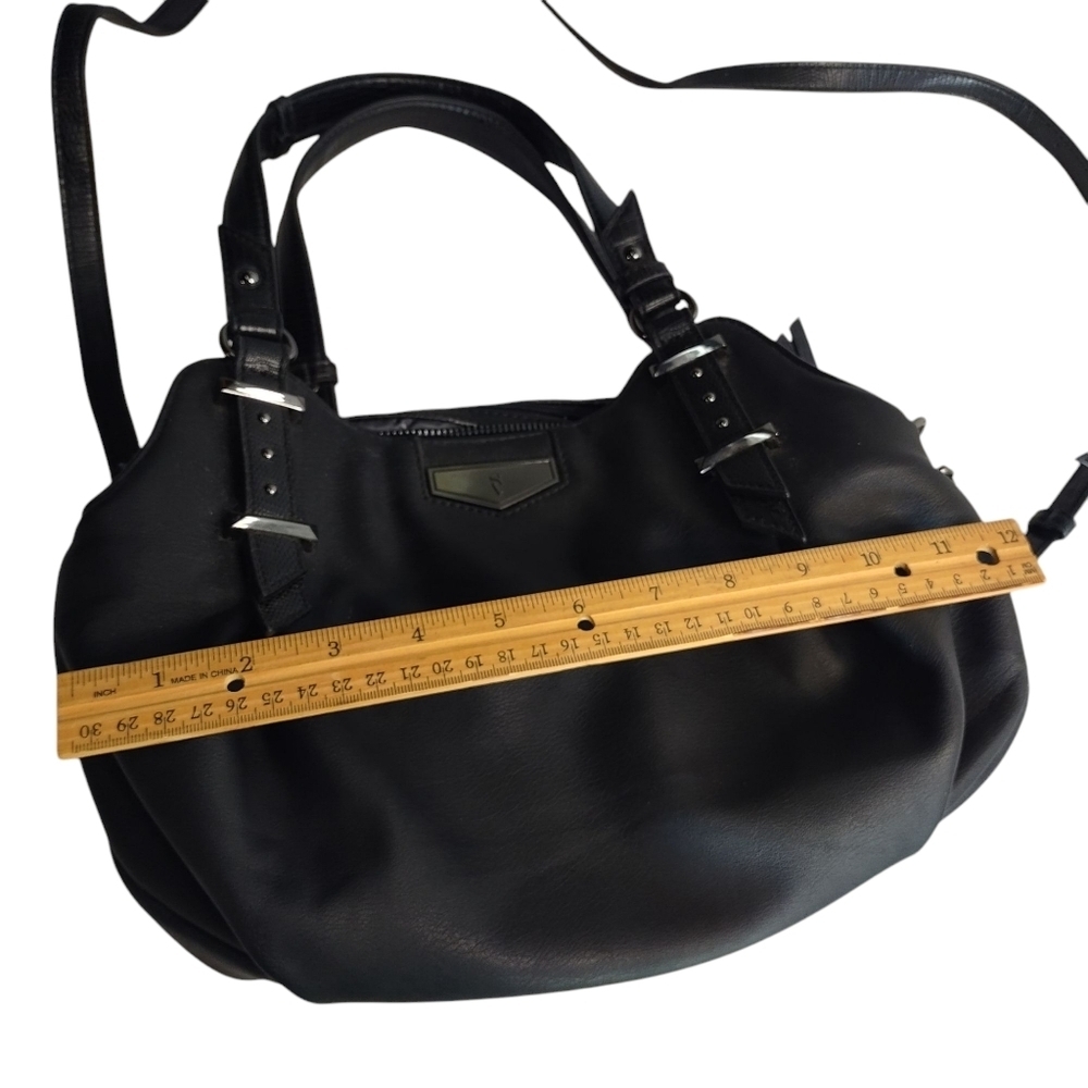 Simply Vera Vera Wang Black PU Shoulder Crossbody Handbag Multi Pockets Dividers - Picture 10 of 11